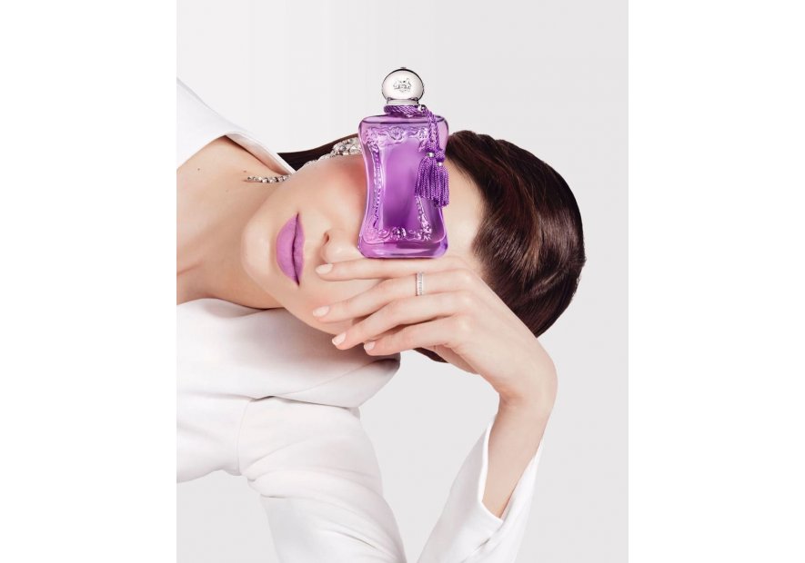 Descubre Palatine de Parfums de Marly: Sofisticada y gourmand, delicada y radiante.